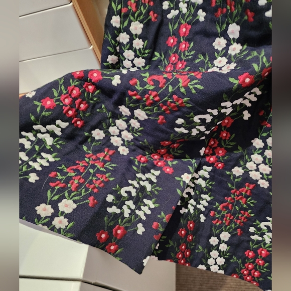 Discreet Floral Capped Sleeve Brooks Brothers Navy Dress Size 2 - Picture 10 of 11